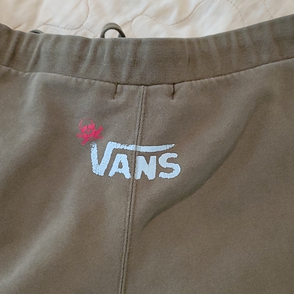 Vans olive green sweat pants - Picture 5 of 5